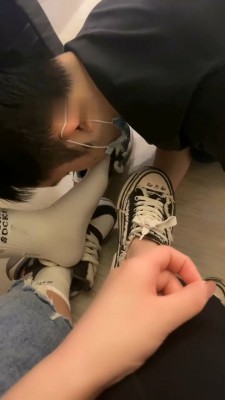 图片[2]_【香奶奶】双S原味运动鞋棉袜气味羞辱【双视角版】_绳艺资料库