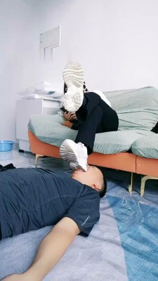 图片[8]_【郡主大大】强制喂圣水口水/伺候洗脚【双视角版】_绳艺套路直播视频资源网
