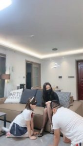 【妆主大大】黑丝高跟长腿-情侣奴非要下跪做狗_绳艺资料库视频资源下载