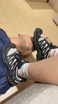 图片[9]_【jenn】情侣主运动鞋棉袜全体重踩踏绿帽_绳艺资料库视频资源下载