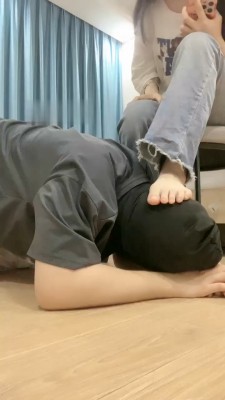 图片[3]_【香芋朱朱】裸足踩脚垫/转胯/提档/踩踏_绳艺资料库视频资源下载