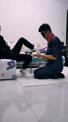 图片[3]_【徐婉琪】袜子泡圣水/耳光/内裤套头/圈养狗笼_绳艺资料库视频资源下载