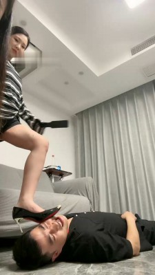 图片[7]_【猫神大人】双S-素人闺蜜无情踩踏/脚耳光【双视角版】_绳艺资料库视频资源下载