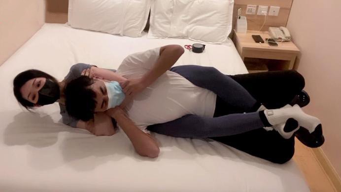 图片[9]_吊车尾上门挑战，反被腿绞 【苏州婉儿S】腿绞窒息KO自不量力的挑战者_绳艺资料库视频资源下载