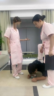 【伊诺】双护士小姐姐-踩踏喂食/转胯骑马_绳艺套路直播视频资源网