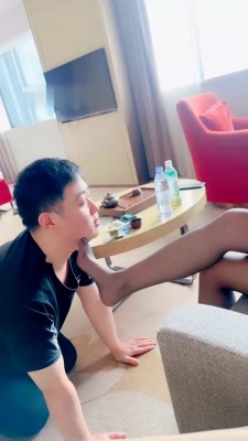 图片[14]_【梦涵】狗链遛狗/高跟黑丝踩/提档/掐乳/喂口水/踢踹_绳艺资料库视频资源下载