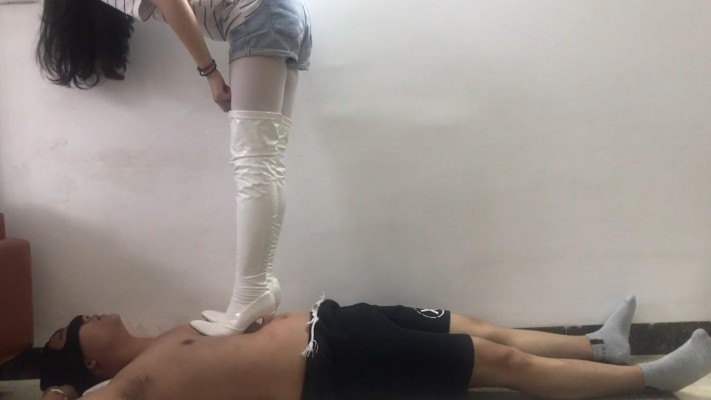 图片[7]_邻家风小鱼姐姐白丝高跟靴子全体重踩奴隶虐待下集_绳艺套路直播视频资源网