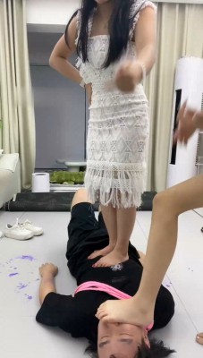 图片[11]_【伊诺】双S-踢踹/舔脏鞋/原味脚插嘴/滴蜡_绳艺套路直播视频资源网