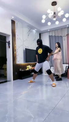 【麋鹿银儿】双S轮流重度提档/掐乳/闻原味棉袜_绳艺资料库视频资源下载