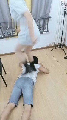 图片[8]_【朱迪女王】双S-皮鞋踩踏踢踹【双视角版】_绳艺套路直播视频资源网