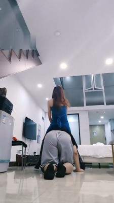 图片[2]_【多多】长靴S踩虐/骑马骑脖/衣架抽/转胯喝圣水_绳艺资料库视频资源下载