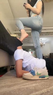 图片[7]_【小x大王】臀部诱惑/运动鞋白袜气味辱_绳艺套路直播视频资源网