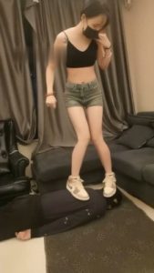 【文文文】长腿模特S-运动鞋白袜塞嘴爆踹暴踩_绳艺资料库视频资源下载