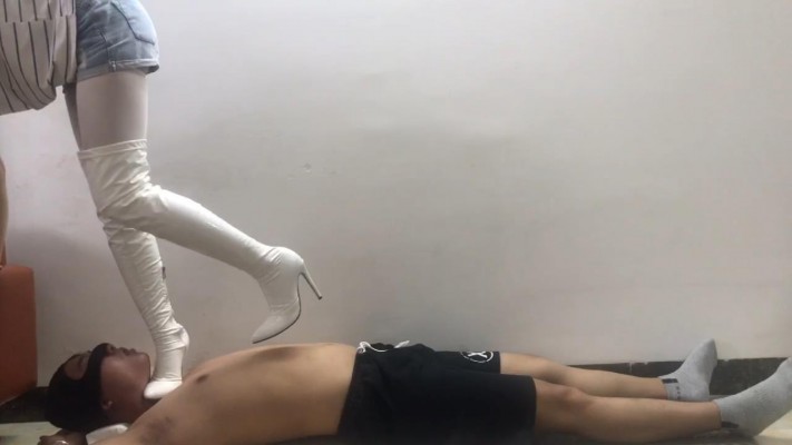 图片[3]_邻家风小鱼姐姐白丝高跟靴子全体重踩奴隶虐待下集_绳艺套路直播视频资源网