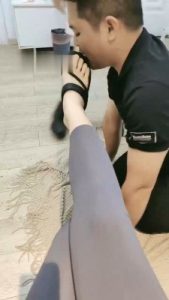 【嘉妮S】双S深夜虐-闻舔脏鞋棉袜/碾压踩【三视角版】_绳艺套路直播视频资源网