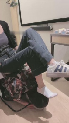 图片[6]_【尤黎】闻舔运动后的脏鞋原味白袜【完整版】_绳艺资料库视频资源下载