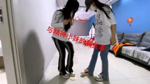 精神小妹 欠钱不还的惩罚_绳艺资料库