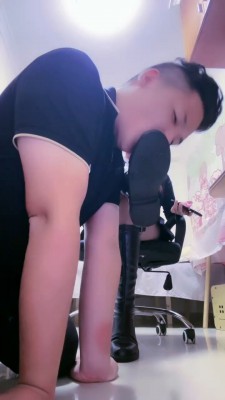 图片[7]_【雯雯】长靴黑丝榨干猥琐狗【双视角版】_绳艺资料库视频资源下载