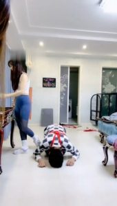 【果儿】双S-狗笼圈养虐打抖M邻居【下部-双视角版】_绳艺资料库视频资源下载