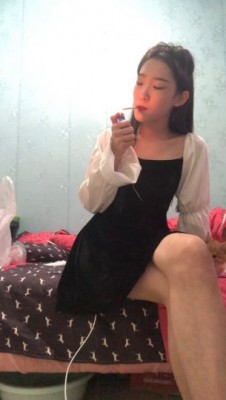 图片[15]_18岁初三绝美女学生s美脚第一视角粗口羞辱_绳艺套路直播视频资源网