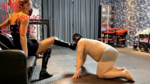 红焱S皮靴超暴力踹脸踢打耳光干出血!_绳艺资料库