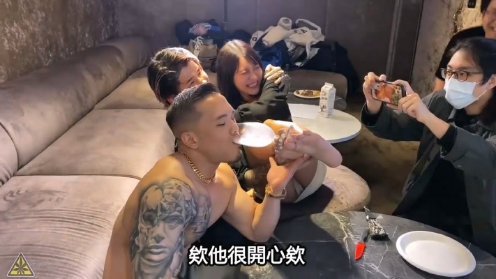 图片[12]_【足控必看节目】酒池肉林 男人的天堂 各种美女玉足互动游戏_绳艺资料库视频资源下载