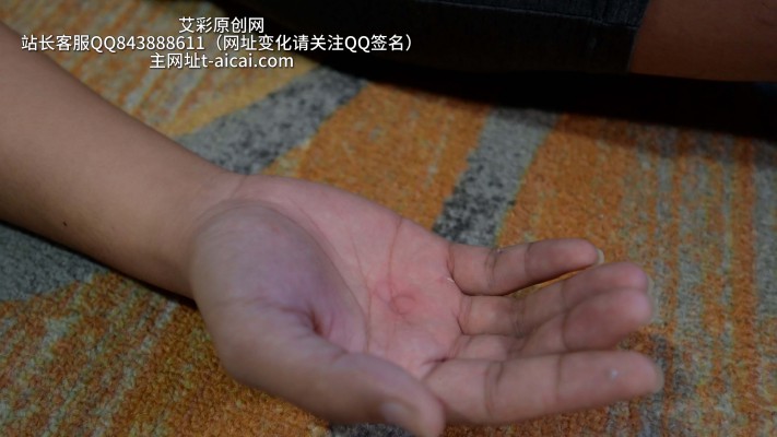图片[3]_金属高跟惨无人道踩虐小白，臭袜塞嘴痛苦哀嚎_绳艺套路直播视频资源网