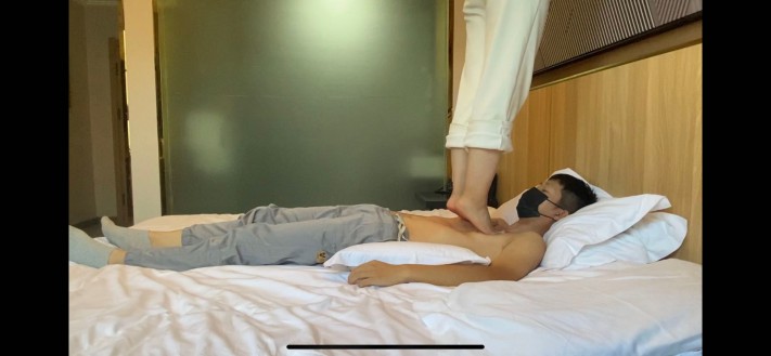 图片[5]_女大学生素人第一次踩踏_绳艺资料库