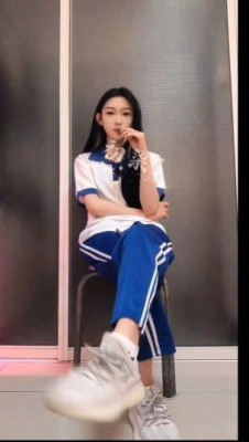图片[5]_【LAPAPA】初柒绝美学生S不良学生妹校服pov语言羞辱_绳艺套路直播视频资源网