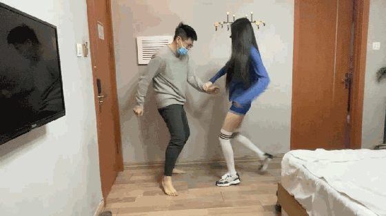 图片[4]_诗曼 活力美女房主超狠踢裆小男生_绳艺资料库视频资源下载
