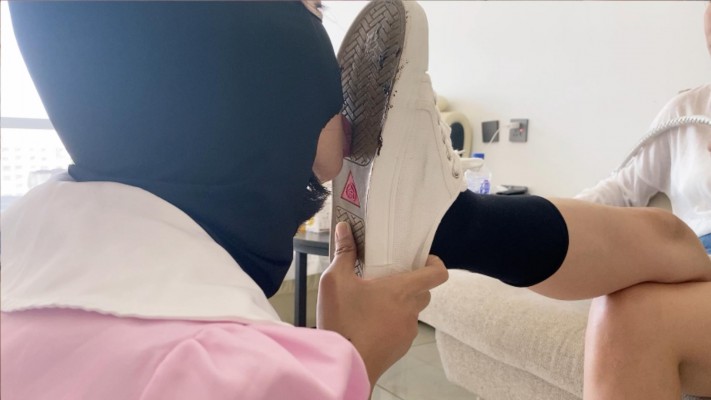 图片[8]_【甜妹女M】女M用舌头舔干净主人鞋底_绳艺套路直播视频资源网