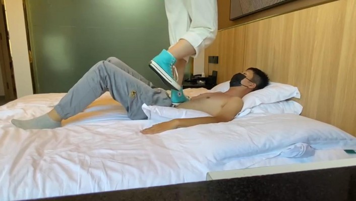 图片[11]_女大学生素人第一次踩踏_绳艺资料库