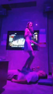 图片[2]_【陈甜女帝】KTV踩踏专场_绳艺资料库视频资源下载