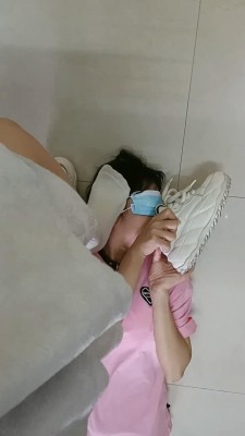 图片[12]_【爱可呀】学姐寝室伺候-胯下辱/舔鞋底/舌头洗脚/吃浓痰面包_绳艺资料库