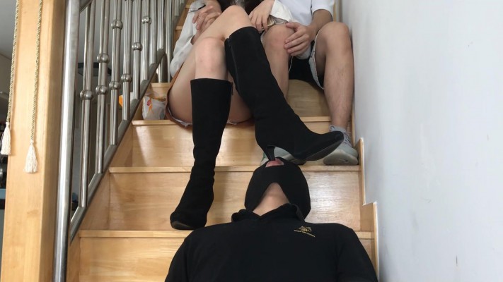 图片[4]_双机位小鱼女神情侣主边KISS边踩头羞辱追求者舔靴子_绳艺套路直播视频资源网