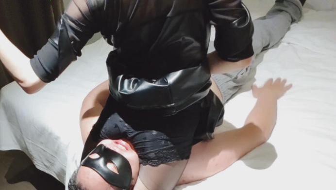 图片[6]_黑丝美腿处决厌世小哥【婉儿原创】腿绞杀踩脖子闻黑丝臭脚_绳艺资料库