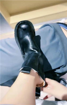 图片[18]_【绝美兔女王】跪舔裸足/转胯骑马/高跟踩踏_绳艺资料库视频资源下载