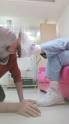 图片[4]_【嗯哼】深喉窒息/拖鞋耳光/吃圣水泡饼干_绳艺资料库视频资源下载