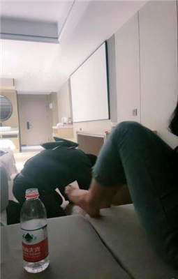 图片[4]_【绝美兔女王】跪舔裸足/转胯骑马/高跟踩踏_绳艺资料库视频资源下载