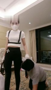 【多多】马术教练-骑马/重度鞭打/捆绑/揪耳朵/全体重踩踏_绳艺资料库视频资源下载