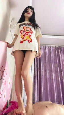 图片[2]_【兔粉粉】大长腿踩脸_绳艺资料库视频资源下载