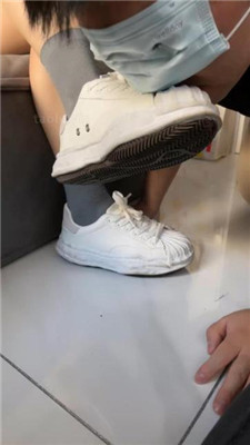图片[2]_【玥野兔】舔脏小白鞋原味棉袜_绳艺资料库视频资源下载