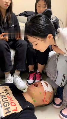 图片[5]_【精神小妹】4S学生主-运动鞋白袜/喂食呕吐_绳艺资料库视频资源下载