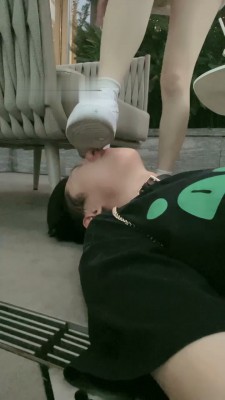 图片[9]_【樱桃大大】户外偶遇粉丝白鞋虐_绳艺套路直播视频资源网