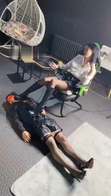 图片[6]_【冰诺】吊绑重度鞭打/长靴踩踏脚垫_绳艺套路直播视频资源网