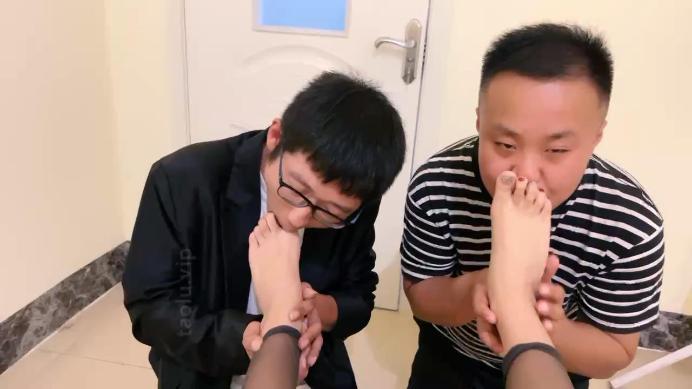 【孤傲女帝】双奴-舔脚/奴下奴抽耳光/sp/口水深喉/圣水_绳艺资料库视频资源下载