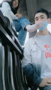 【可可黎黎子】户外-学生S-近距离恋足舔_绳艺资料库