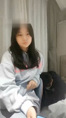 【小琪】素人学生主首调-运动鞋棉袜高跟裸足舔【完整版】_绳艺套路直播视频资源网