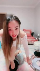 【艾琳】双S-圣水辱/内裤塞嘴/肉丝脚踩/鞭打/人肉坐垫_绳艺资料库视频资源下载