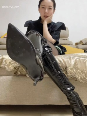 【彼岸花】靴子羞辱诱惑榨金,榨干全家_绳艺资料库视频资源下载